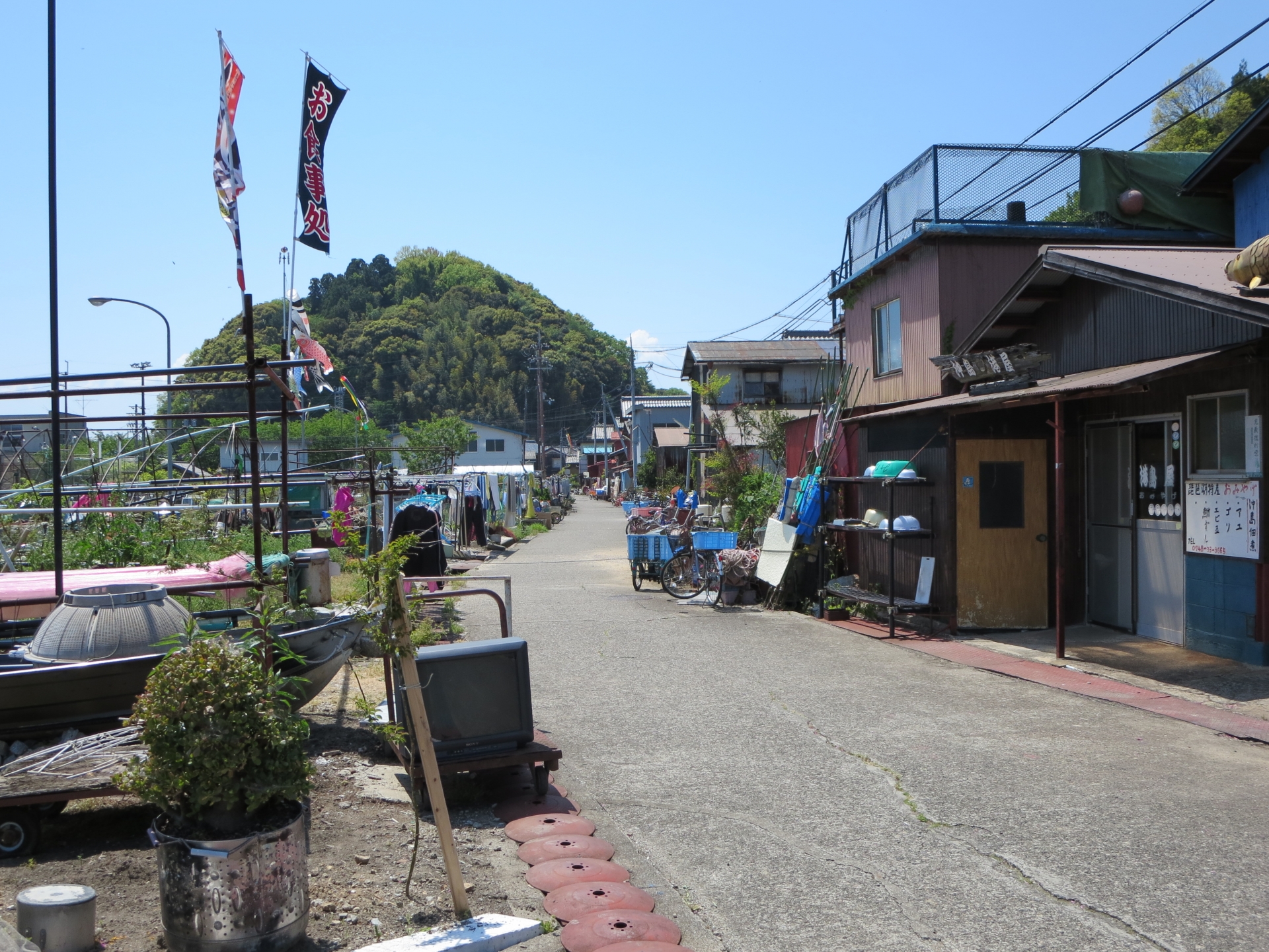 世界的にも珍しい湖の有人島「沖島」